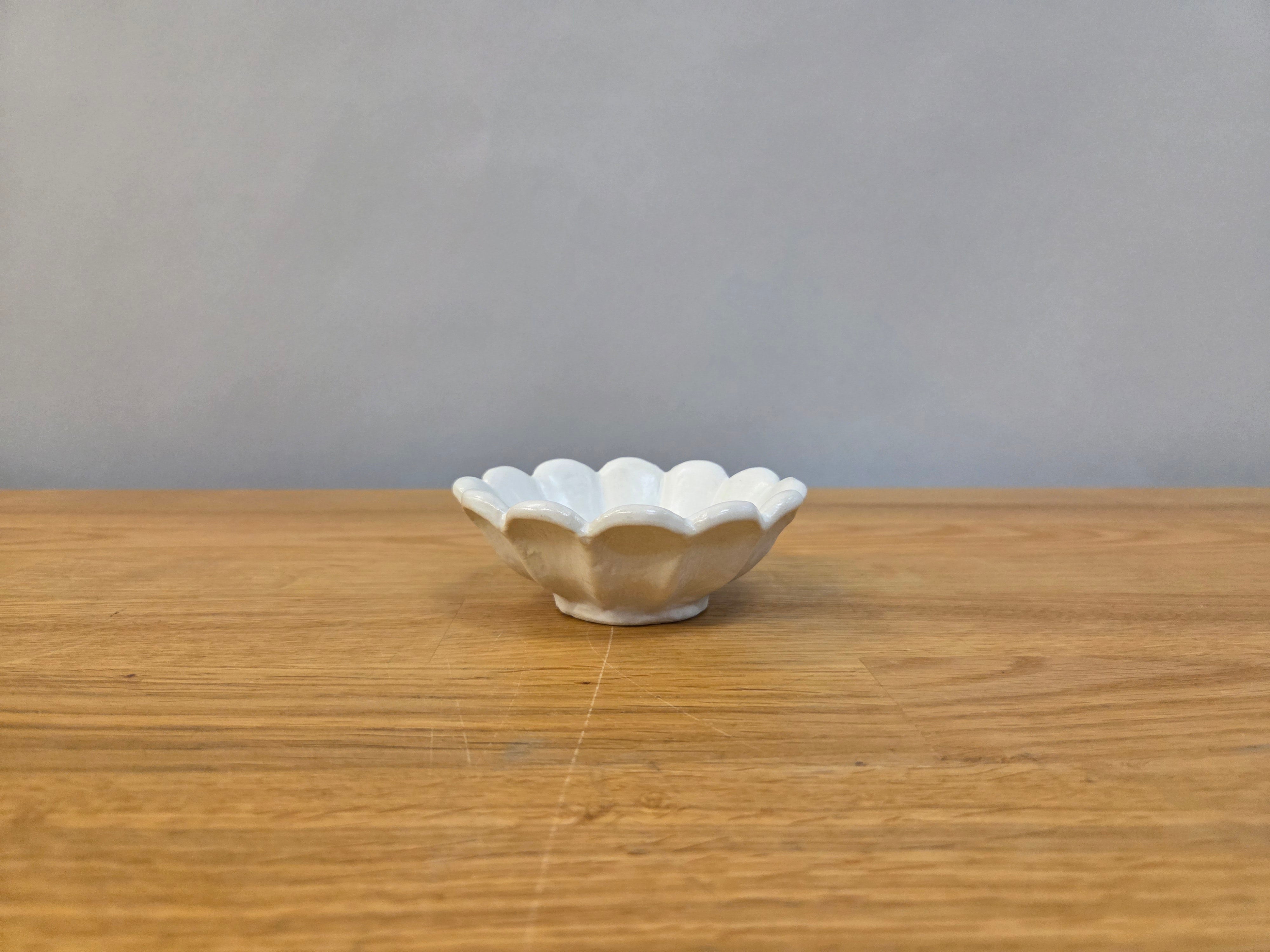 White Stoneware Flower Pinch Bowl