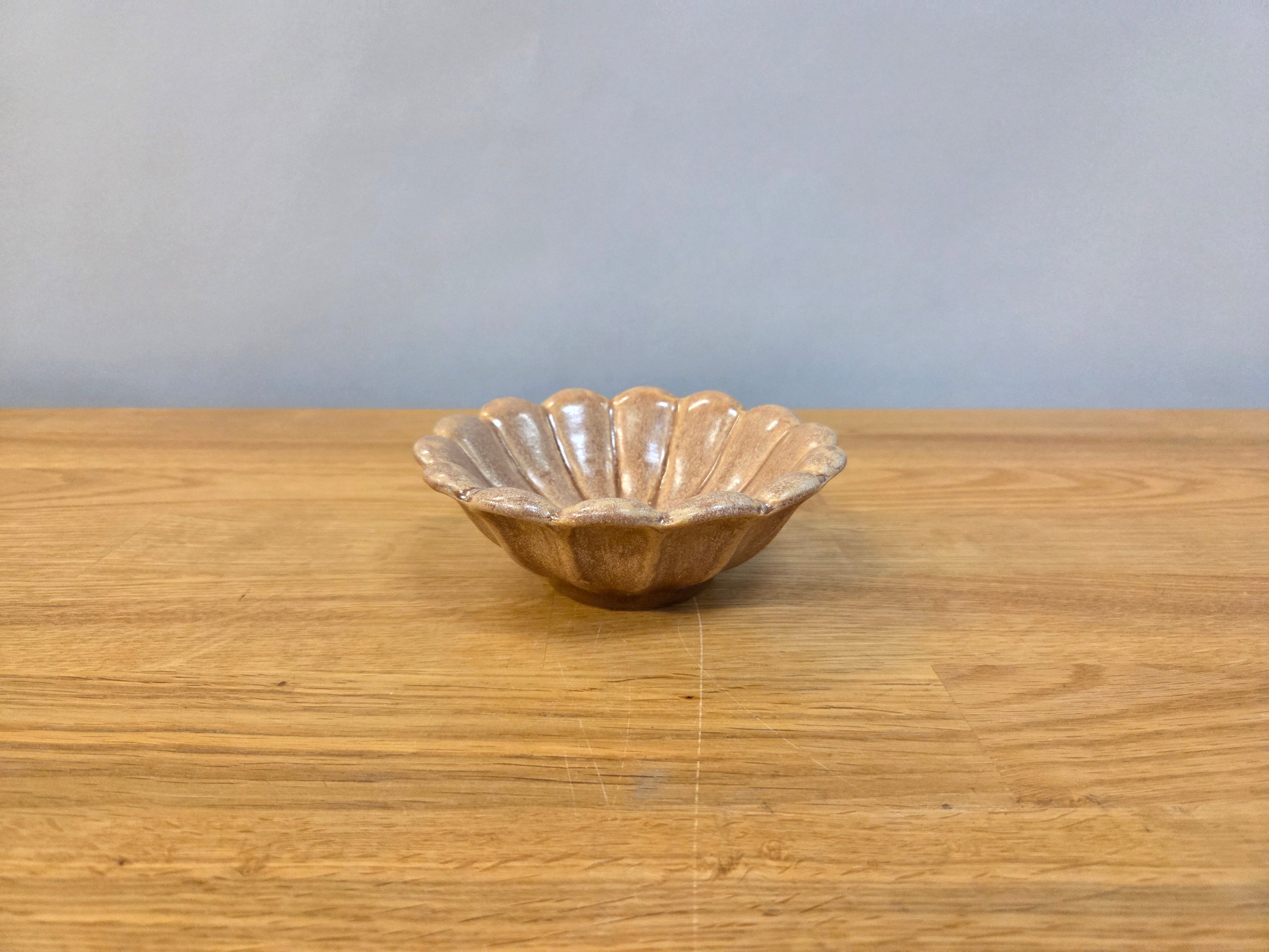 Brown Stoneware Flower Pinch Bowl