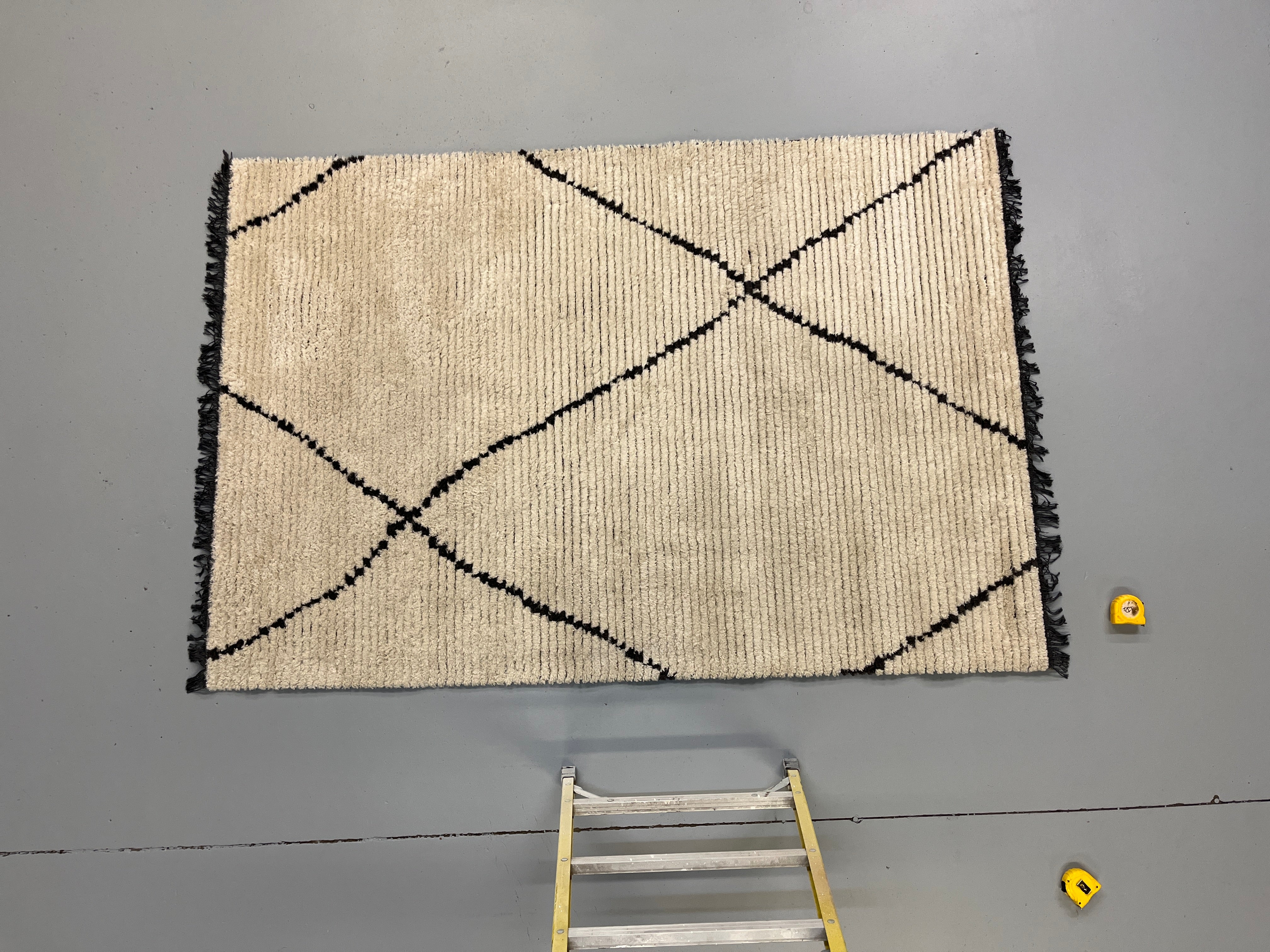 Black Diamond Rug 92x62