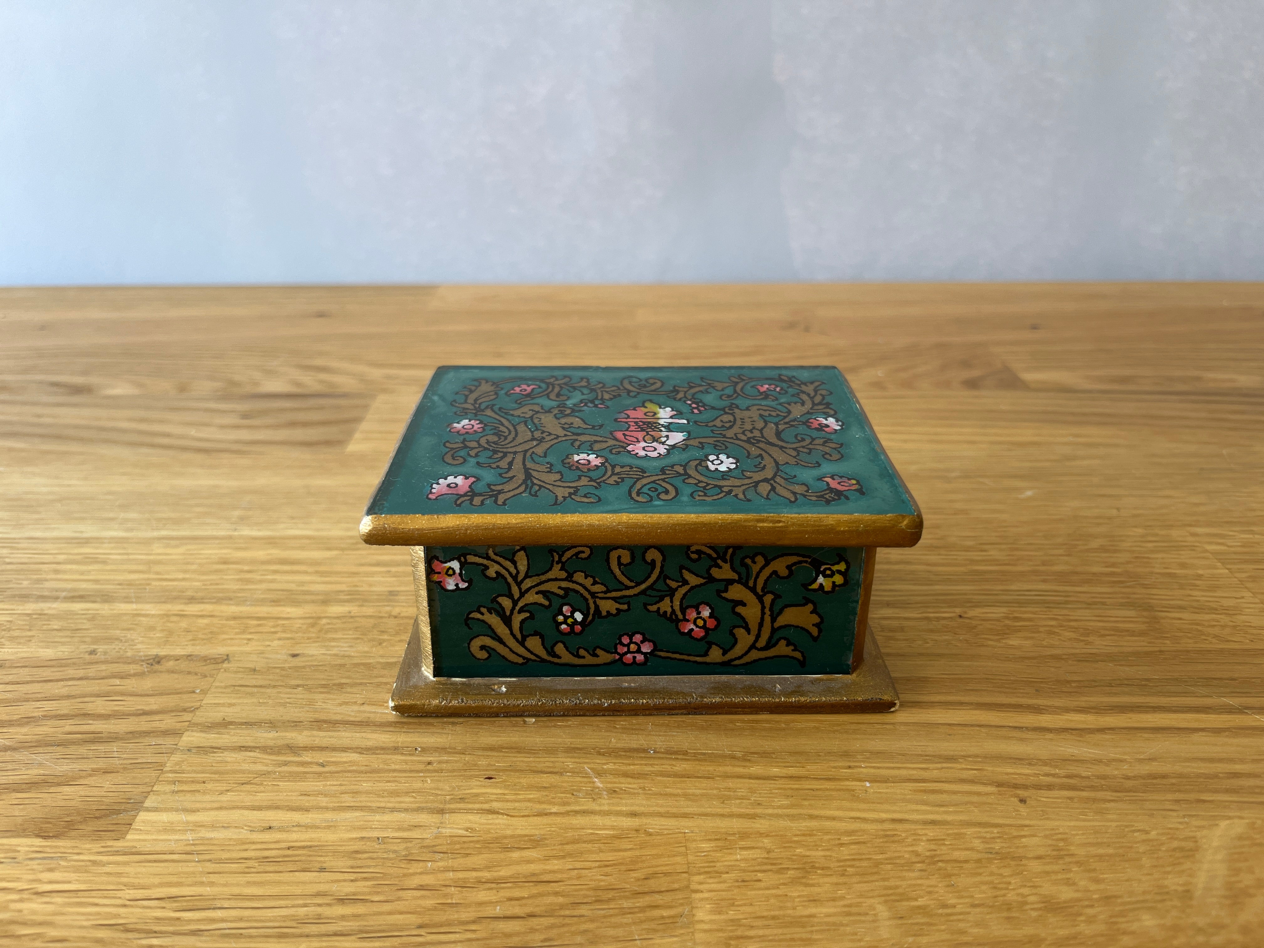 Green Jewelry Box