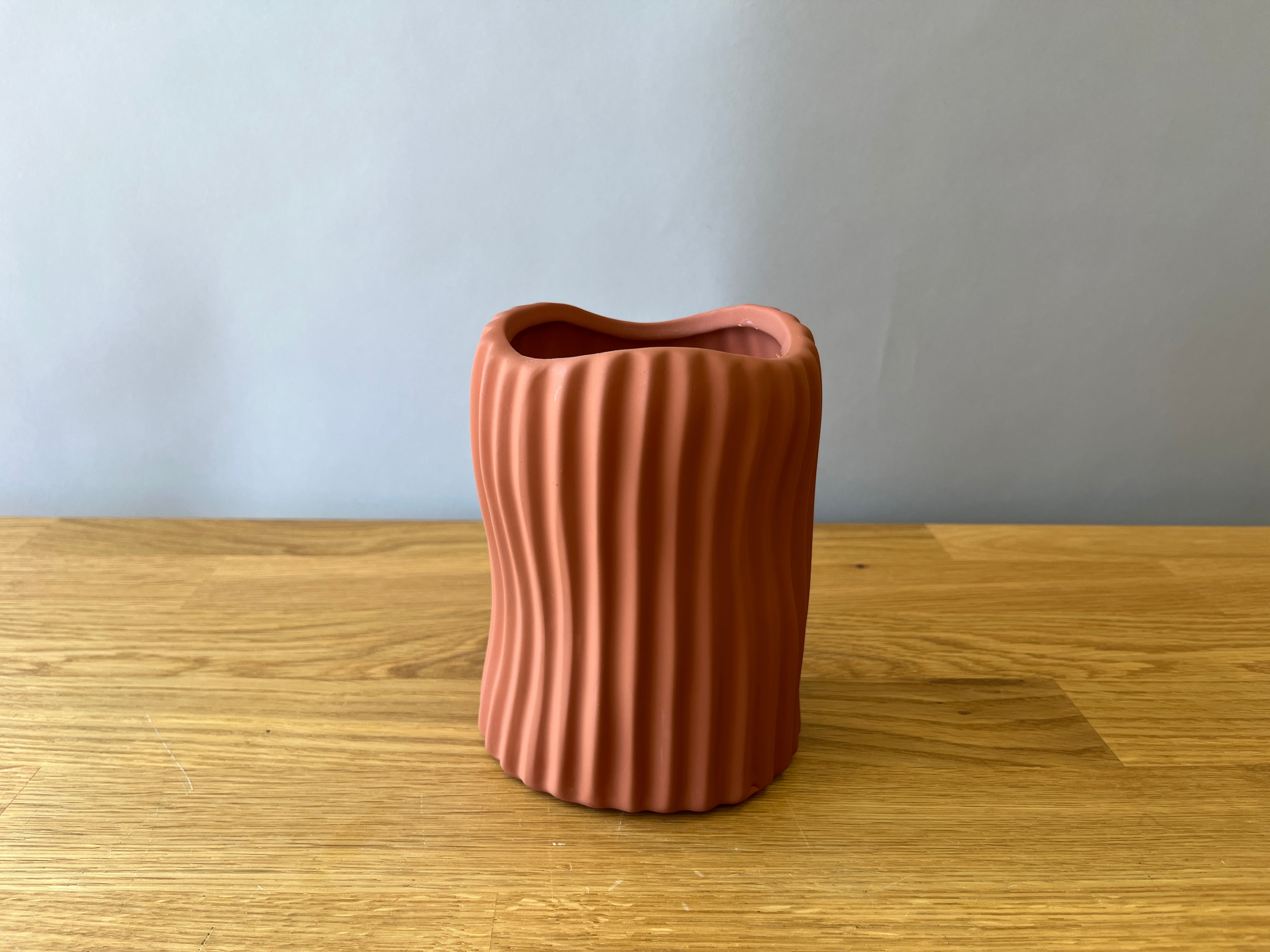 Wavy Vase