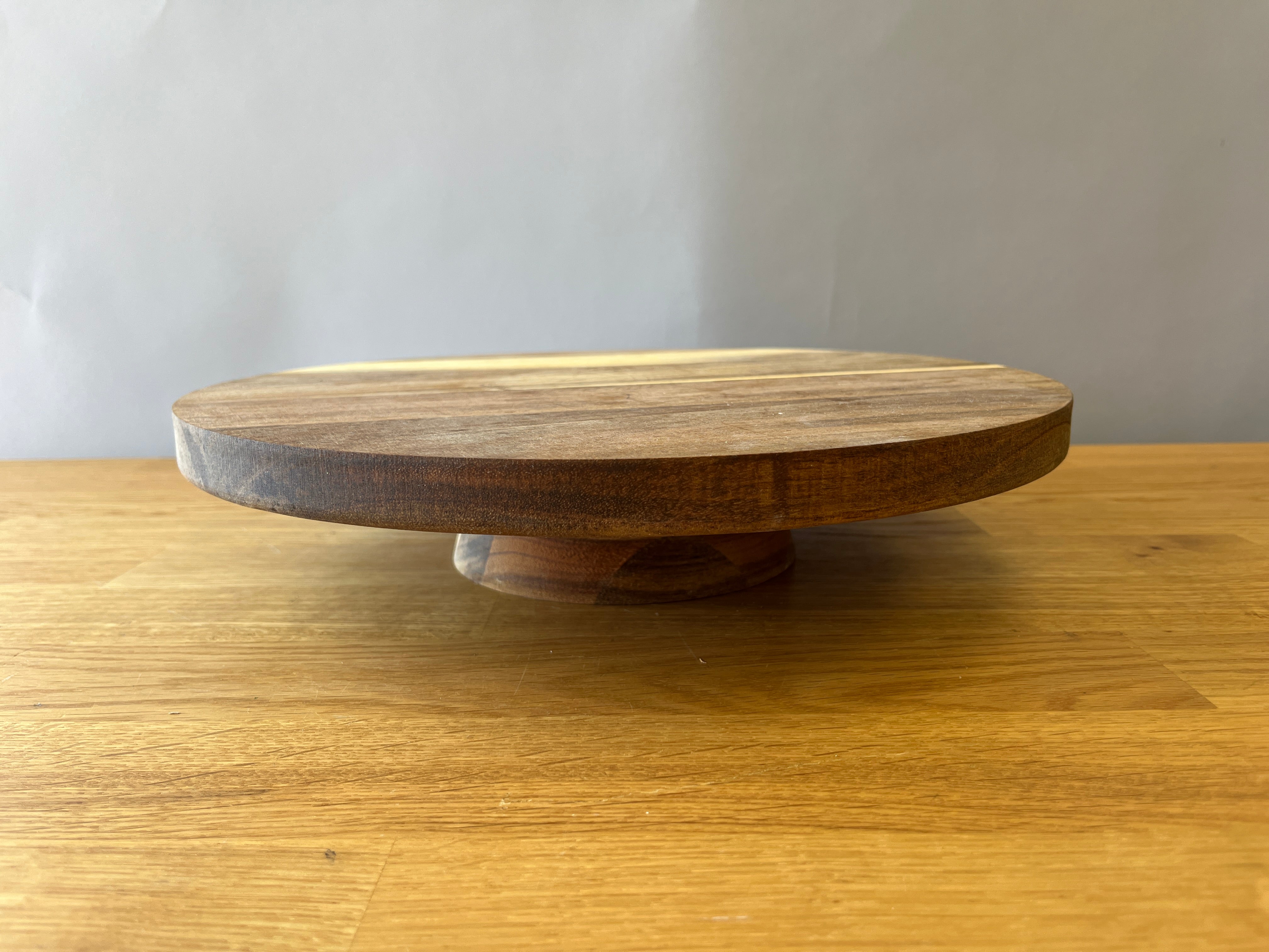 wooden cake stand