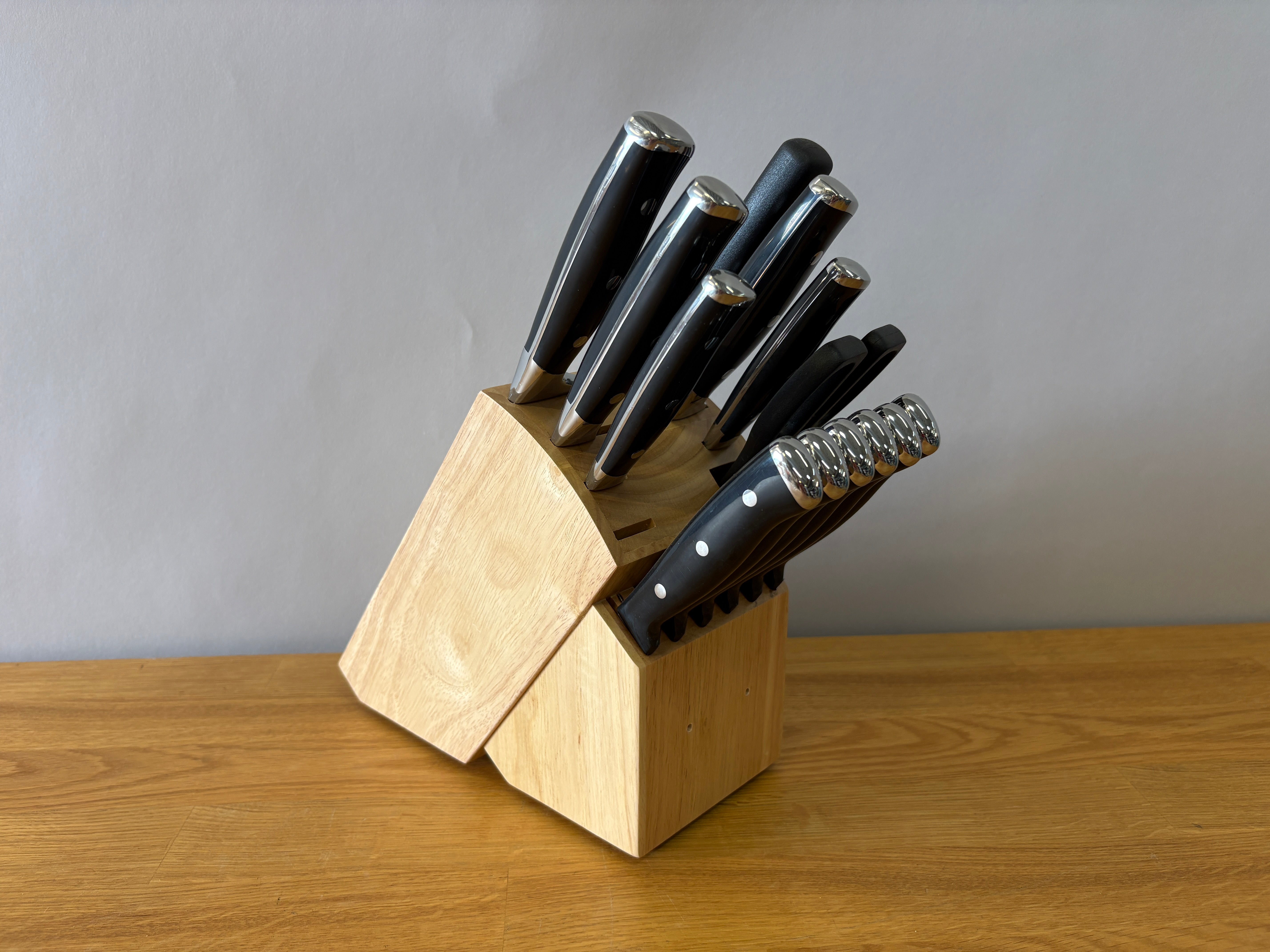 Light Wood Knife Block
