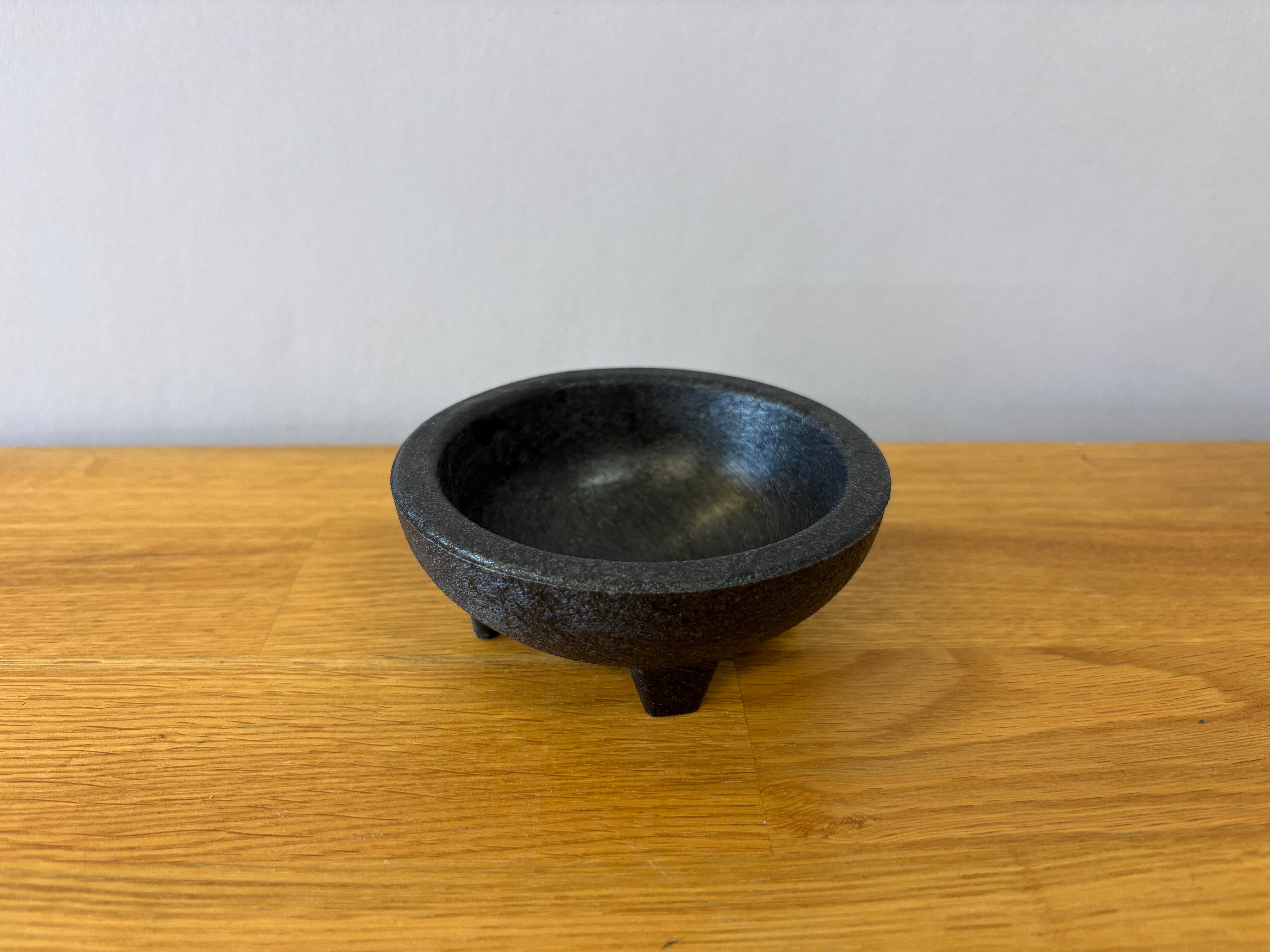 Black Pinch Bowl