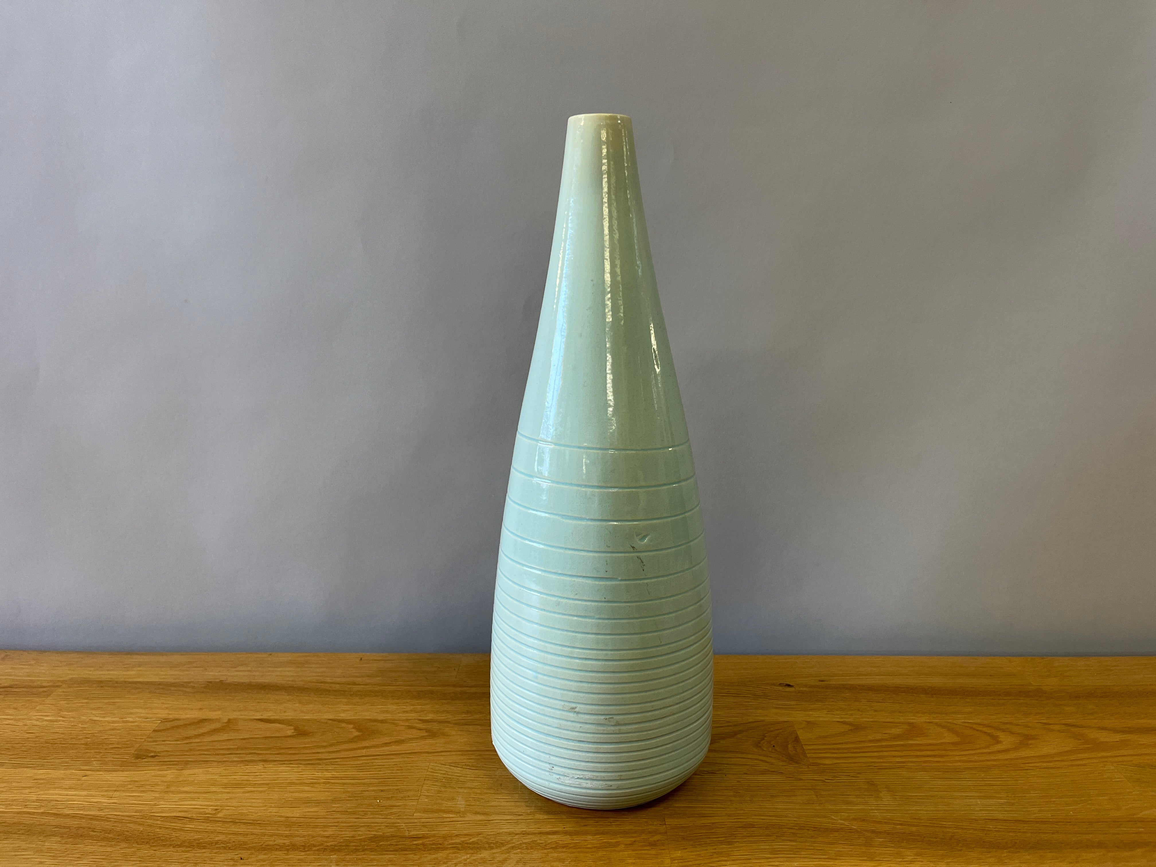 Light Green Horizontal Line Vase