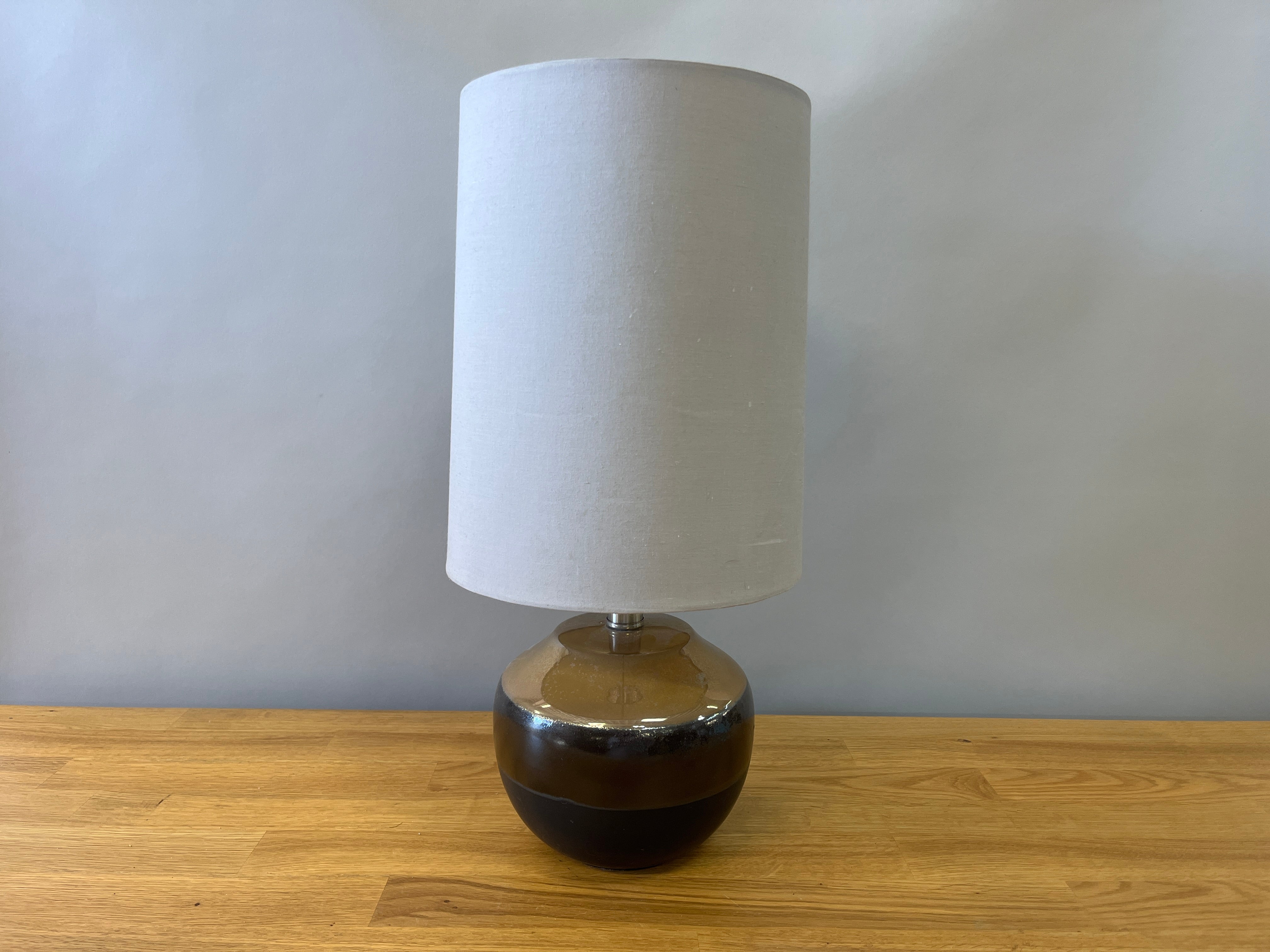 Lamp with Metal Urn Base