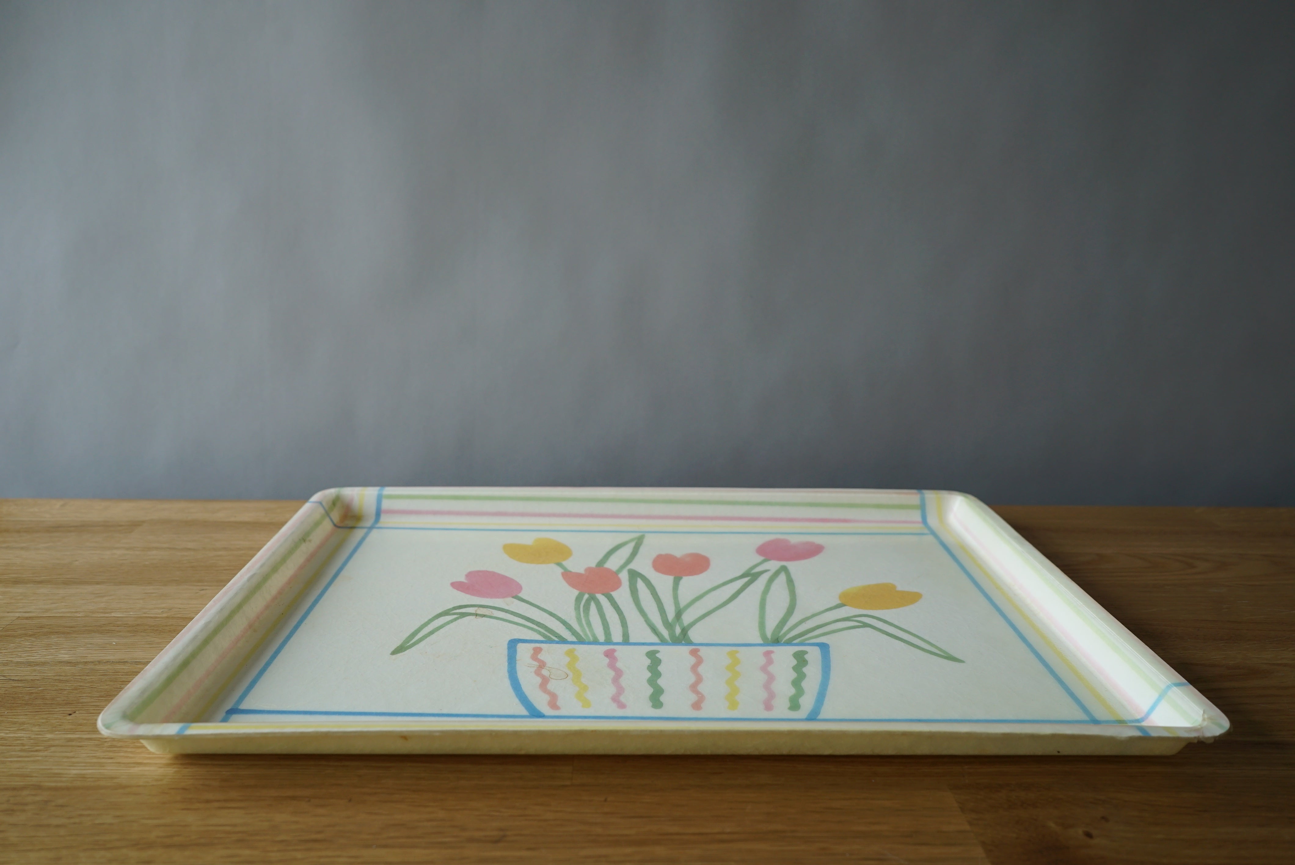 Tray
