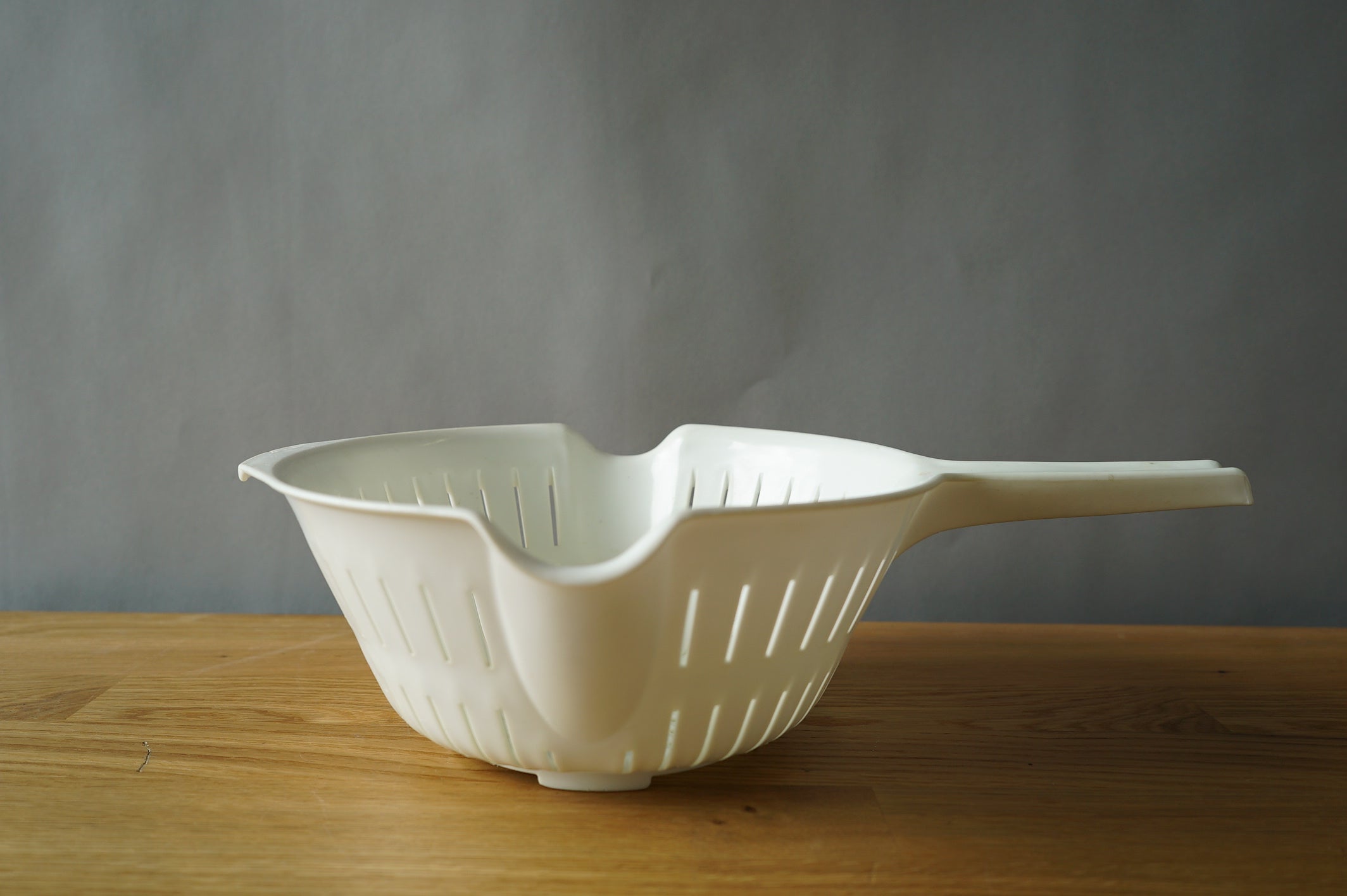 White Strainer