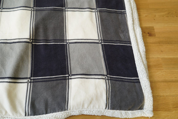 Black and White Checkered Throw